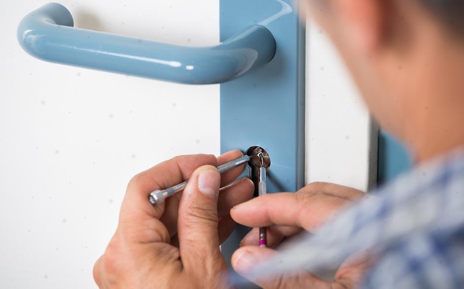 serrurier prix changement serrure Fontenay-le-Vicomte